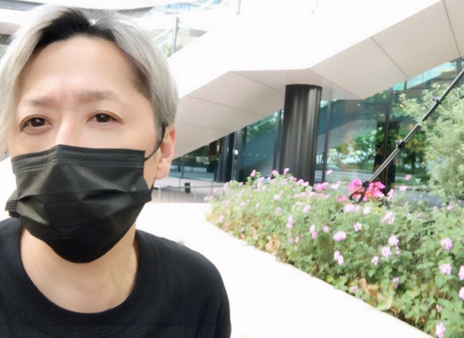dchildren_ray's tweet image. 只今、遠征の為に移動中。
長時間になるから眠眠打破とコーヒーを飲んでドーピングしてしっかり眠気対策しておる。
安全運転‼︎

ところで、明日10時からNEGAワンマンライヴの一般チケット発売日‼️
どうぞしくよろです…。
eplus.jp/sf/detail/3847…

#NEGA