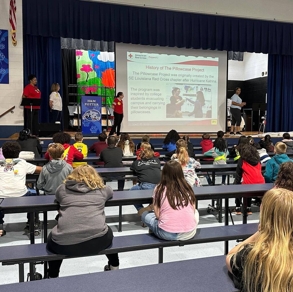 berkeleypotter's tweet photo. Thank you @njredcross for presenting the Pillowcase Project to our 3rd and 4th graders today!  #wearehmp https://t.co/XQePD3Hpfe