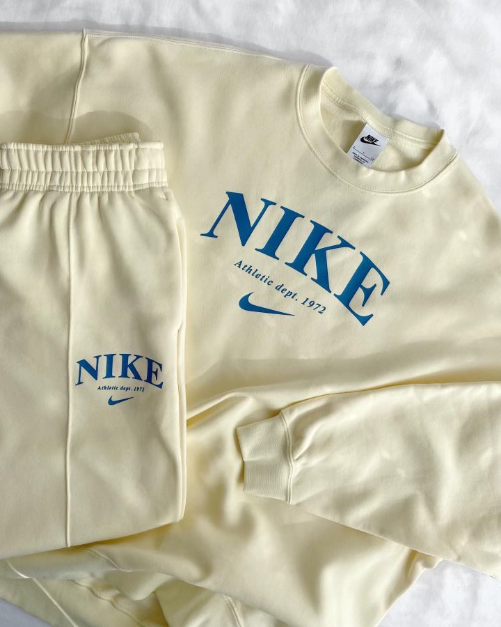 LesPromosTV's tweet photo. Nike set . https://t.co/cmO9Jg8o3v