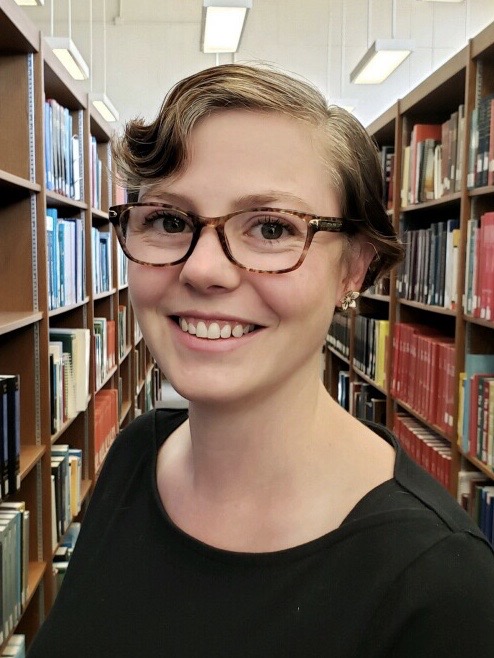 Dana Thompson, assistant dean of libraries, research &amp; instruction librarian and associate professor at Murray State, was awarded the 2023 Worldwide Books Award for Electronic Resources for her website Visual Literacy Today.
Her website can be viewed at visualliteracytoday.org.