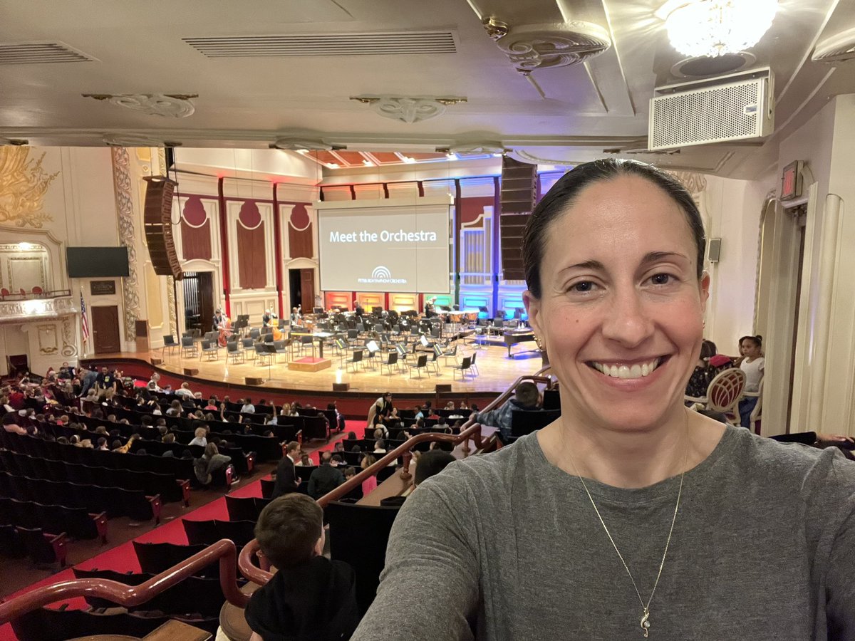 violingrl2004's tweet photo. Second grade day at the symphony! 🖤🎶💛 https://t.co/apoH9j8Sa0