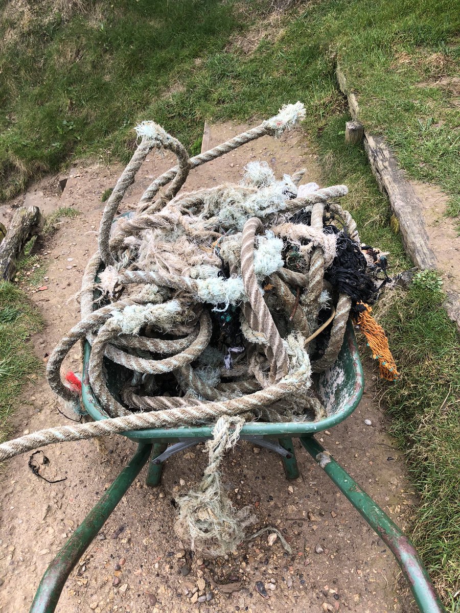 Dave_Dixon1's tweet photo. Warmer but 🌧️today at #Marsdenbay not picking the #beach but going back to #manhaven with my 🛞barrow to collect yesterdays spoils + another bag of #plasticpollution #monofilament #industrial had to guess the weight around 27kg #lovewhereyoulive @KeepBritainTidy @plastic_busters https://t.co/qry3ujSeXD