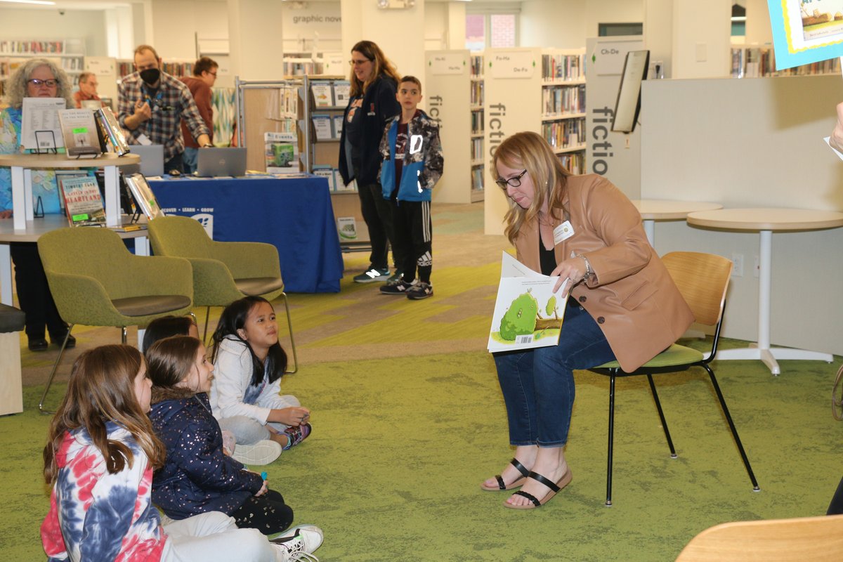 LCSDOfficial's tweet image. It was a wonderful evening full of music and the celebration of children&apos;s literature. Special thanks for supporting the newly created Liverpool Dollars for Scholars scholarship in memory of Lori Bresnahan.