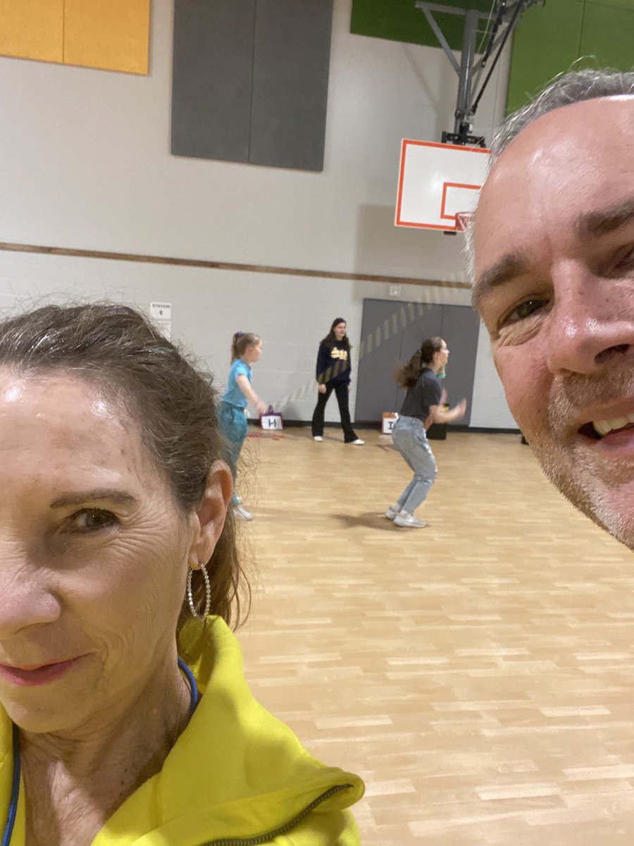 Teaming up with the best of the best ⁦@kpitts724⁩ to teach PE ⁦⁦@Brentfield❣️
#RISDBelieve
⁦@IamBranum⁩ 
⁦@pdillonrisd⁩ 
⁦@JasonMyatt3⁩