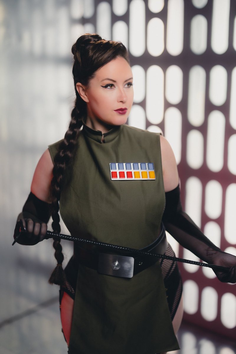 I told you Vader…I’m the one who chokes people around here… 

Happy #RevengeOfThe5th!!

Photos by @elliswes