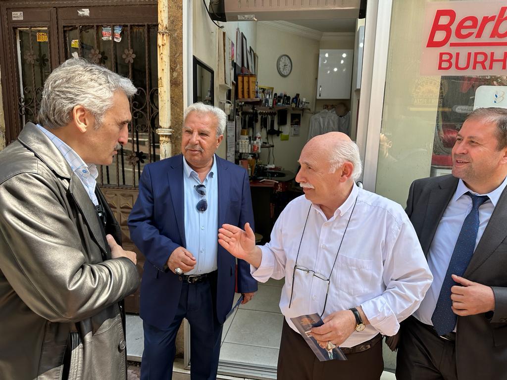 İstanbul Milletvekili adayımız Sn. <a href="/ahmethamdicamli/">Ahmet Hamdi Çamlı</a> ile Akşemsettin mahalle sakinlerimizi ziyaret ederek,14 Mayıs seçim gününün anlamı bir kez daha anlattık.

#AdımAdımİstanbul 

<a href="/osmannnurika/">Osman Nuri Kabaktepe</a> 
<a href="/yakup_yasaa/">Yakup Yaşa🇹🇷</a>