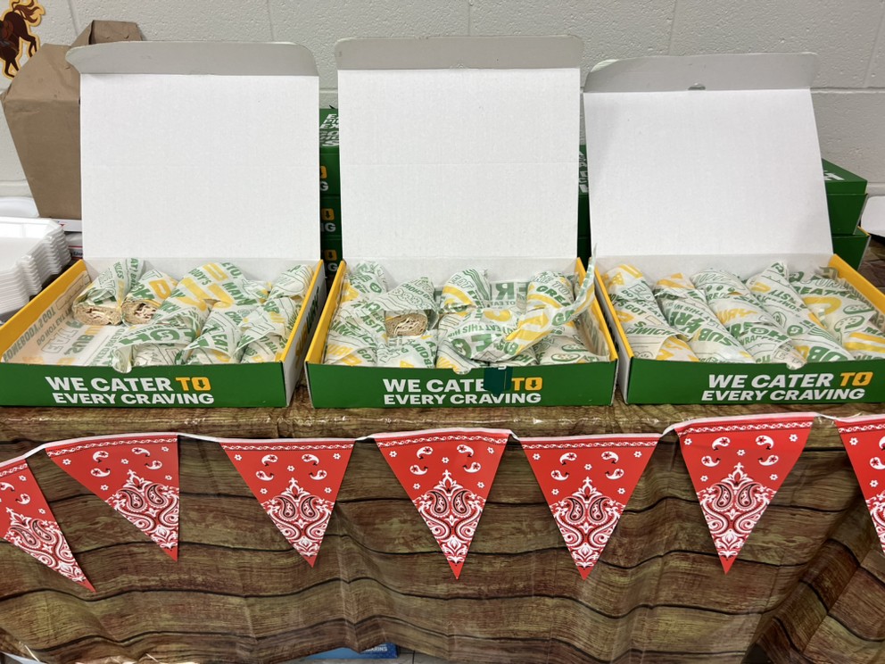 WestCMSPTA's tweet photo. Teacher Appreciation Week with coffees, teas, sandwiches, candy, and ice cream!

#wcmspta #colliervilletn #pta #TeacherAppreciationWeek https://t.co/czeETqGpM7