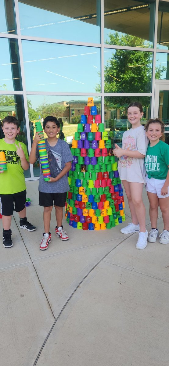 Fun (HOT) day at WGES Field Day! Thanks to all of the parents, volunteers, and PALS for helping out. <a href="/WGESdragons/">Walnut Grove ES</a> <a href="/TheGrovePE/">Brianna Hall</a>
