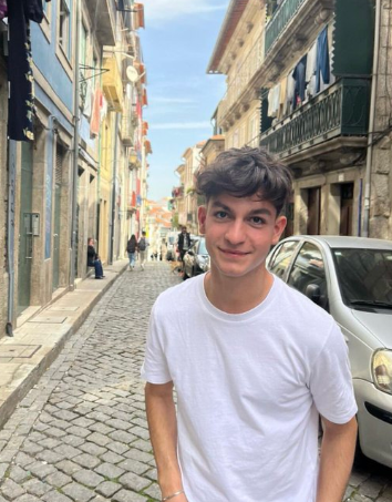 Quanto mais prima mais se lhe arrima, já dizia o ditado