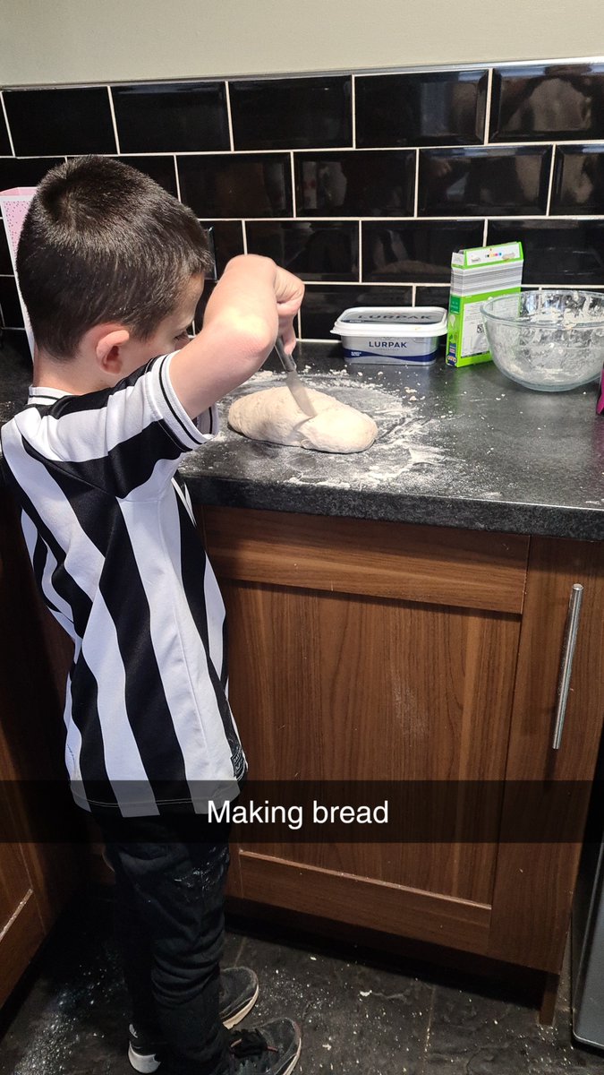Jeanetteconroy3's tweet photo. @NYPSY3Elephants anakin wanted to show us how to make bread like he did at the rising sun... https://t.co/XnIbSbQrVJ