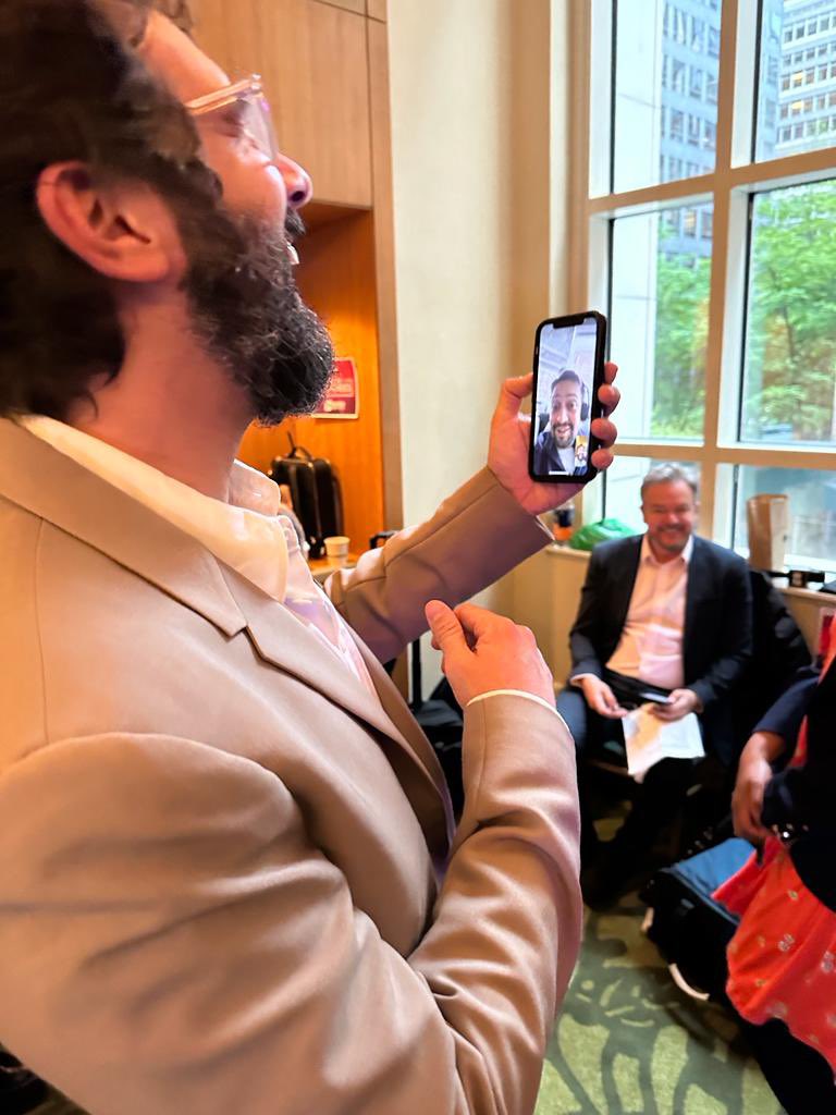 joshgroban's tweet photo. .@TheTonyAwards nominee press day! Great to hug so many lovely folks -JG https://t.co/ng1Oau2YfN