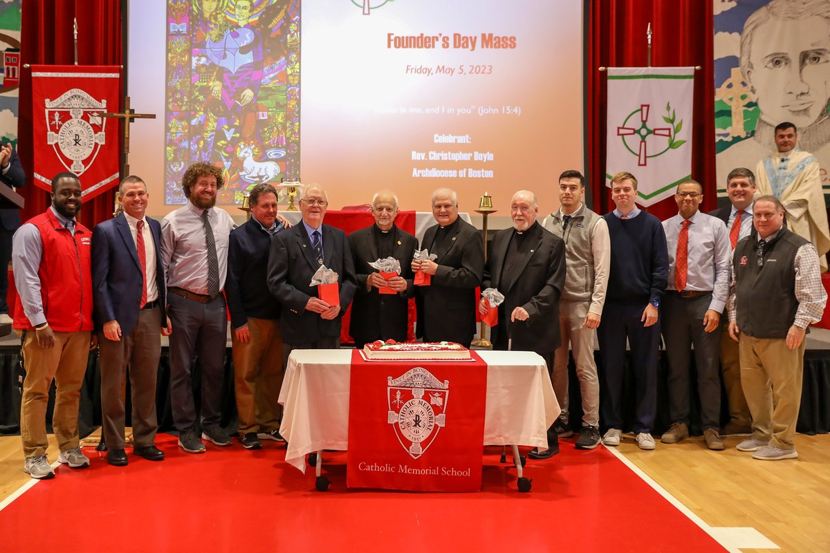 CatholicMem's tweet photo. At Friday's Founder's Day Mass, the CM staff, faculty, students, and brothers all reaffirmed our commitment to the school, the church, and our mission.

We also showed our appreciation to our Christian Brothers for everything they do.

Thank you to Fr. Boyle for joining us. https://t.co/bwhIlVjhj2
