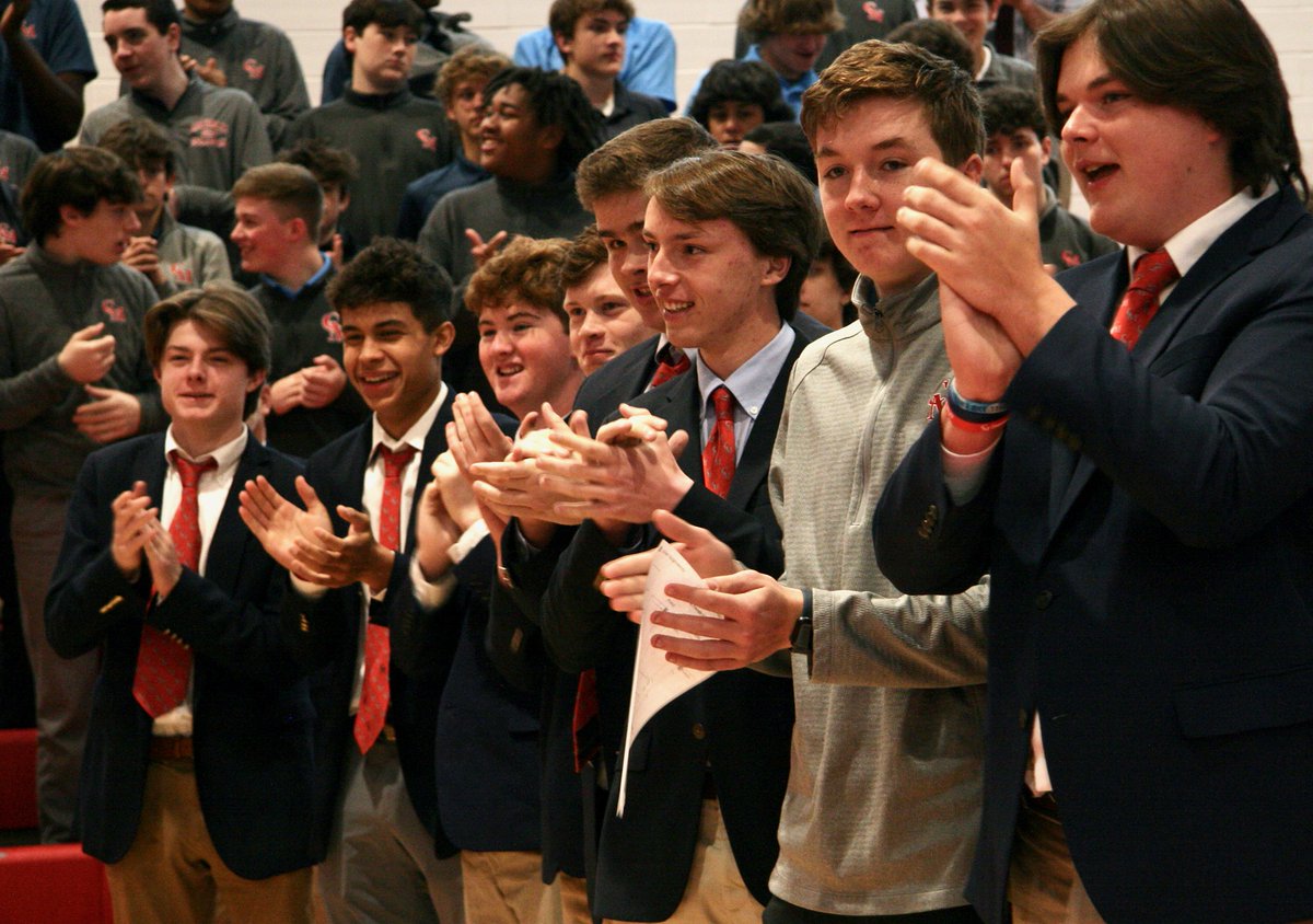 CatholicMem's tweet photo. At Friday's Founder's Day Mass, the CM staff, faculty, students, and brothers all reaffirmed our commitment to the school, the church, and our mission.

We also showed our appreciation to our Christian Brothers for everything they do.

Thank you to Fr. Boyle for joining us. https://t.co/bwhIlVjhj2