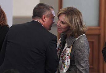 SusanaCueto7's tweet photo. La acosadora…. 🤡 entendimos todo https://t.co/Hpu6q9RlNS