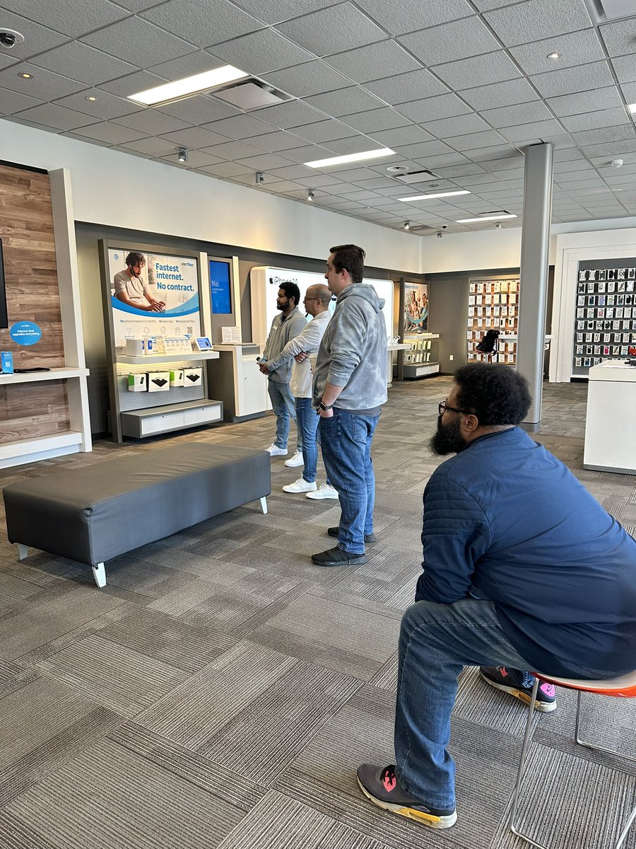 Zoeek17's tweet photo. The Burg kicking off May with a successful store meeting. Thank you to our special guest Apple Tony! #TheBurg
#AppleTony #LifeAtAtt
@Yassersek @oliveiramikeO @Jon_Russell__ @RobinWat4 @KemmerlingAdam @AttAaliyah @AttKeshab https://t.co/XqapwT16LK