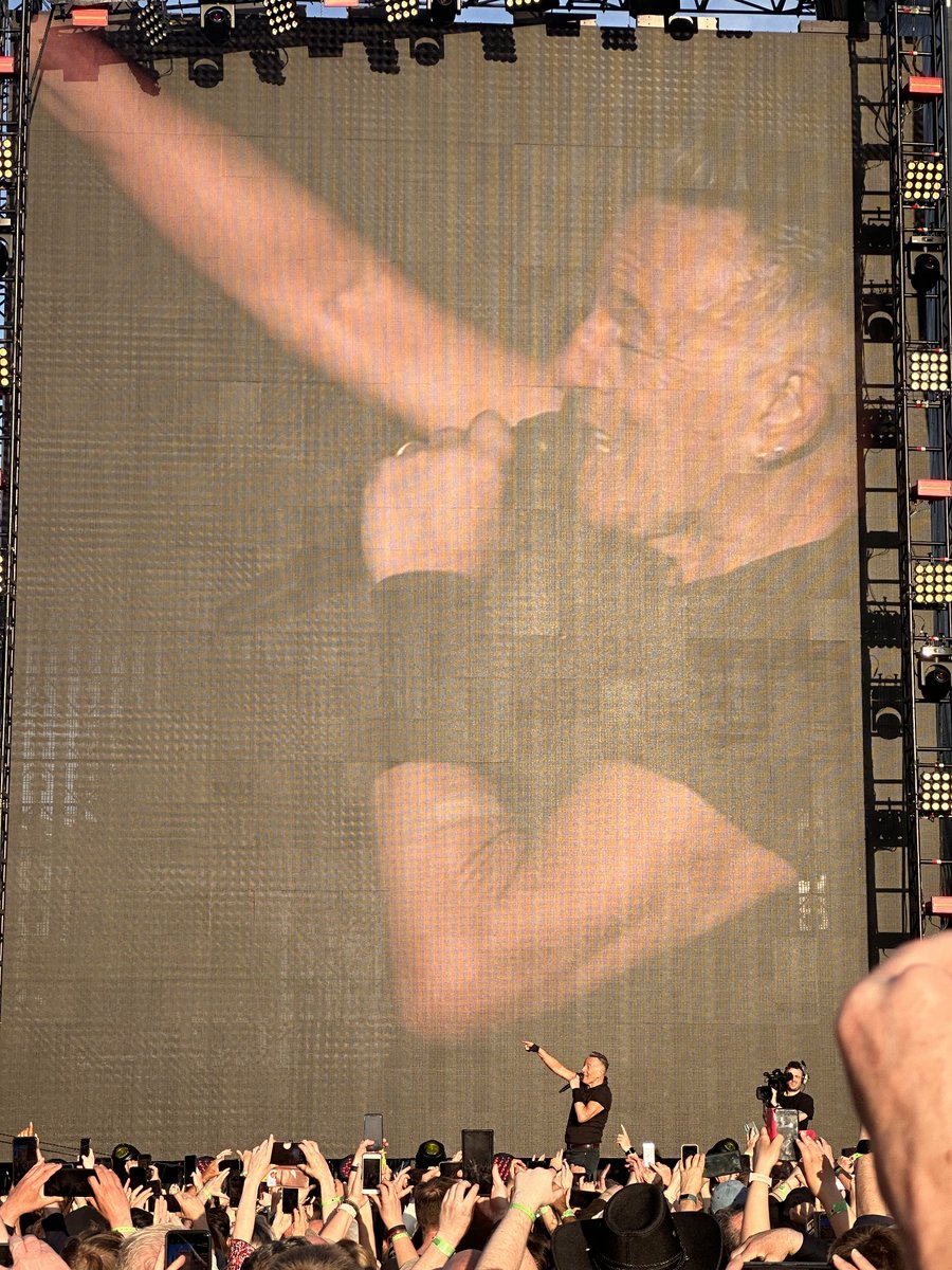 iSean90's tweet image. #BruceSpringsteen #Springsteen2023