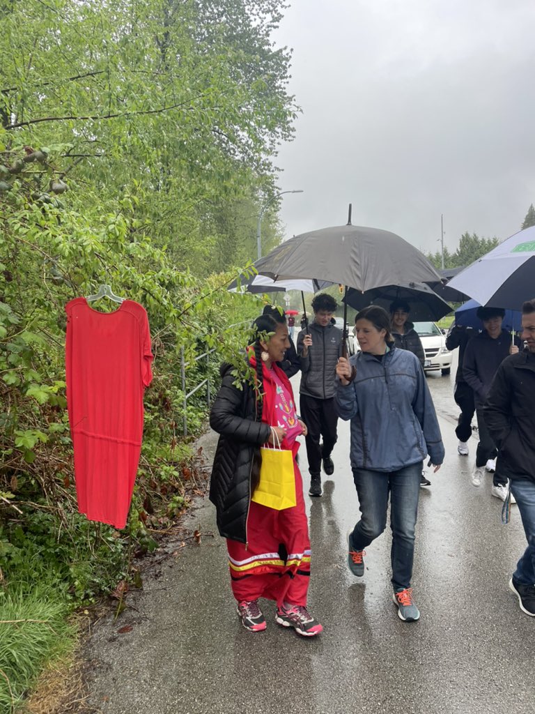 Very fortunate to have Juanita Desjarlais who is a member of the MMIWGLGBQ2S Feb 14th Memorial March Commitee.   Juanita was kind enough to open our Red Dress day walk with a talk and questions.