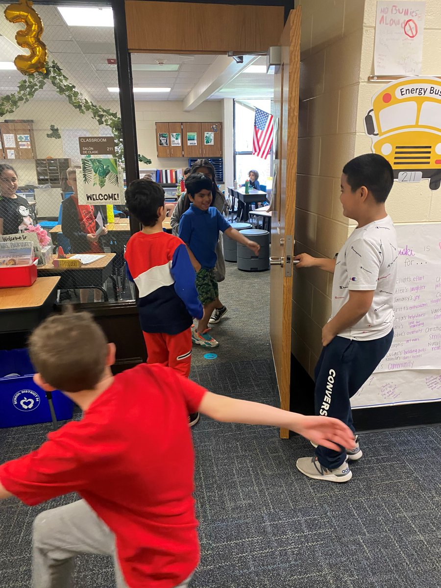 MrsProkuski211's tweet photo. K is for Kindness! Students celebrated with high fives, holding doors for others, and writing notes to their promise partners. https://t.co/hZWc0jx3lA
