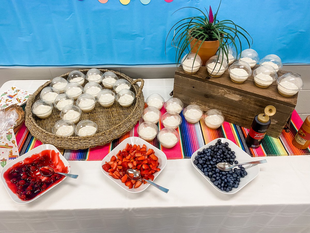 ashlea_hardock's tweet photo. A delicious way to end #TeacherAppreciationWeek and celebrate Cinco de Mayo! Thank you @freedom_pta❤️ https://t.co/H2SsNRYew9