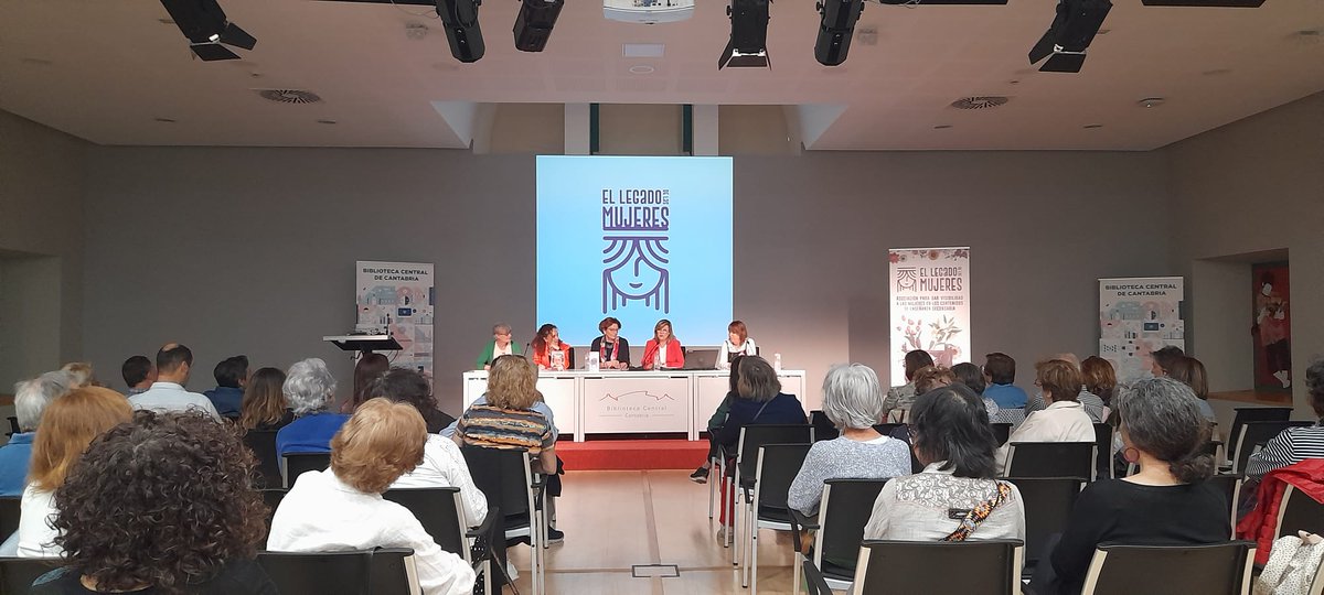 aluina's tweet photo. Esta tarde se ha presentado el mapa de escritoras de Cantabria de la asociación El Legado de las Mujeres, que busca dar visibilidad a las mujeres en los contenidos de Enseñanza Secundaria #bibliotecasenigualdad https://t.co/L0cuod1igv