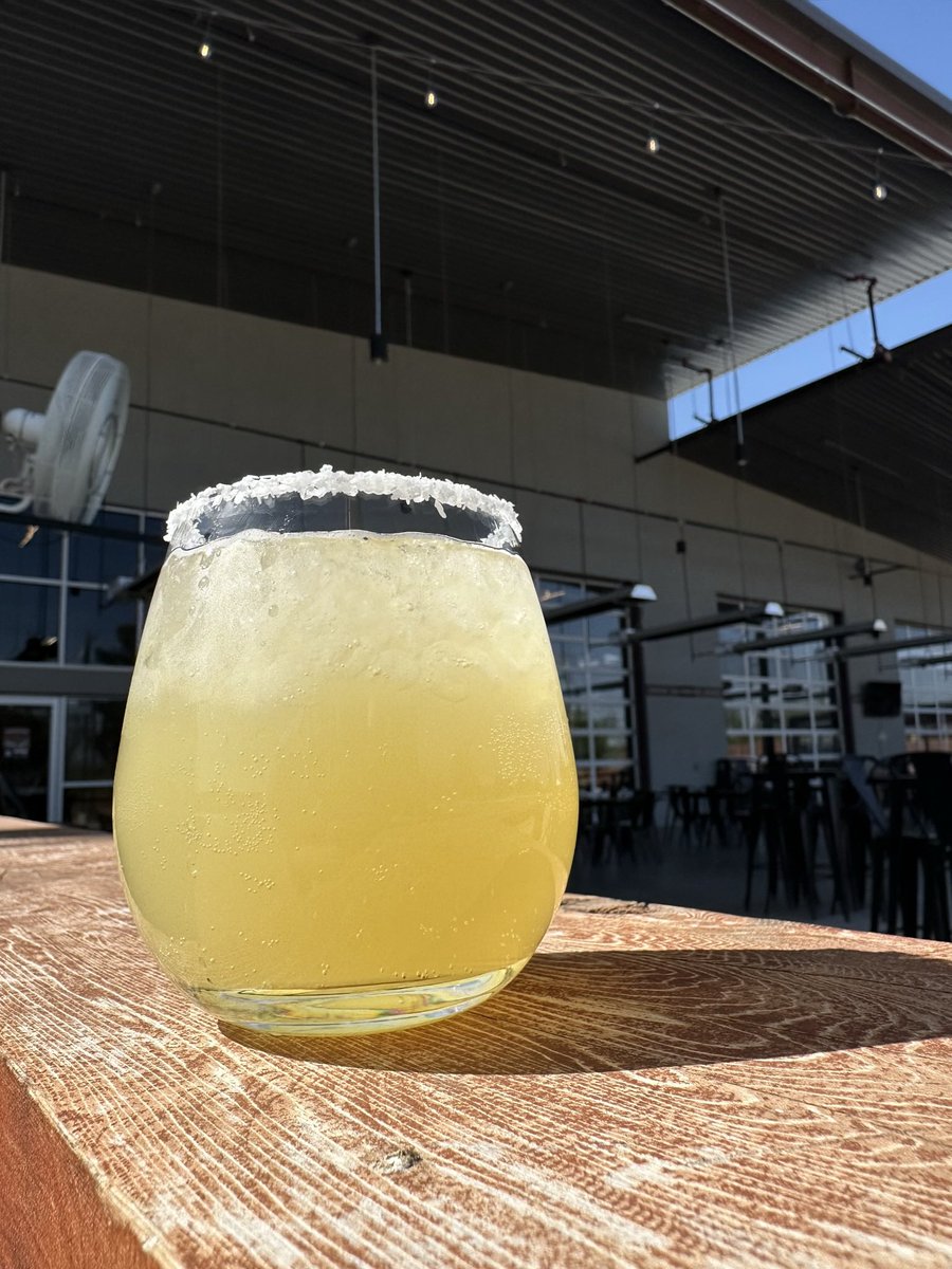 Plays well with others: 
#tallcitybrewing #Westtexaslibation