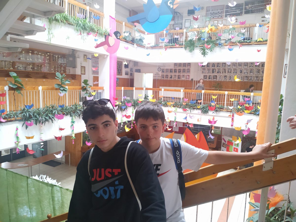 IESLosSalados's tweet photo. ¡Fin de viaje! Estos días en Hungría han sido toda una experiencia. Pero esto no acaba aquí… a finales de mayo seremos anfitriones, tenemos muchas ganas. ¡Les esperamos! #erasmus+ #ka229 #helptheearth @educaciongob @sepiegob @educacyl https://t.co/wru5ITI8F8