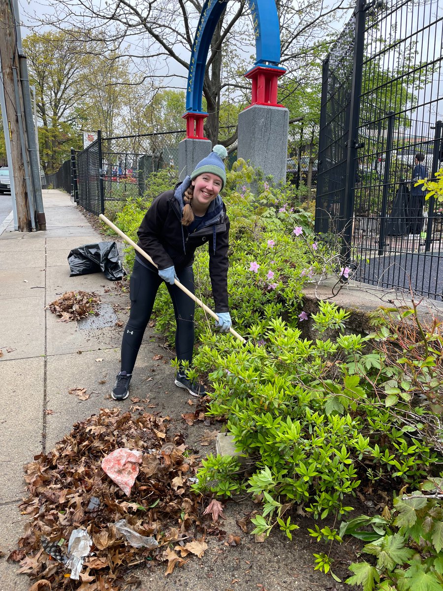 SalvationArmyMA's tweet image. What an amazing transformation! Thanks to the  #LibertyTorchbearers who helped with a much-needed #SpringCleanup at @SalvationArmyUS  Children's Learning Center/Paige Farley-Hackel Playground in #Dorchester today! #ServeWithLiberty #DoingTheMostGood #Volunteer