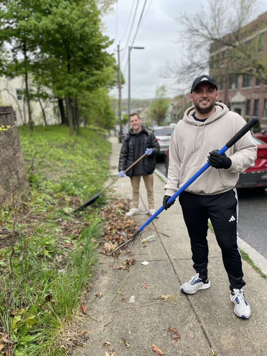 SalvationArmyMA's tweet image. What an amazing transformation! Thanks to the  #LibertyTorchbearers who helped with a much-needed #SpringCleanup at @SalvationArmyUS  Children's Learning Center/Paige Farley-Hackel Playground in #Dorchester today! #ServeWithLiberty #DoingTheMostGood #Volunteer