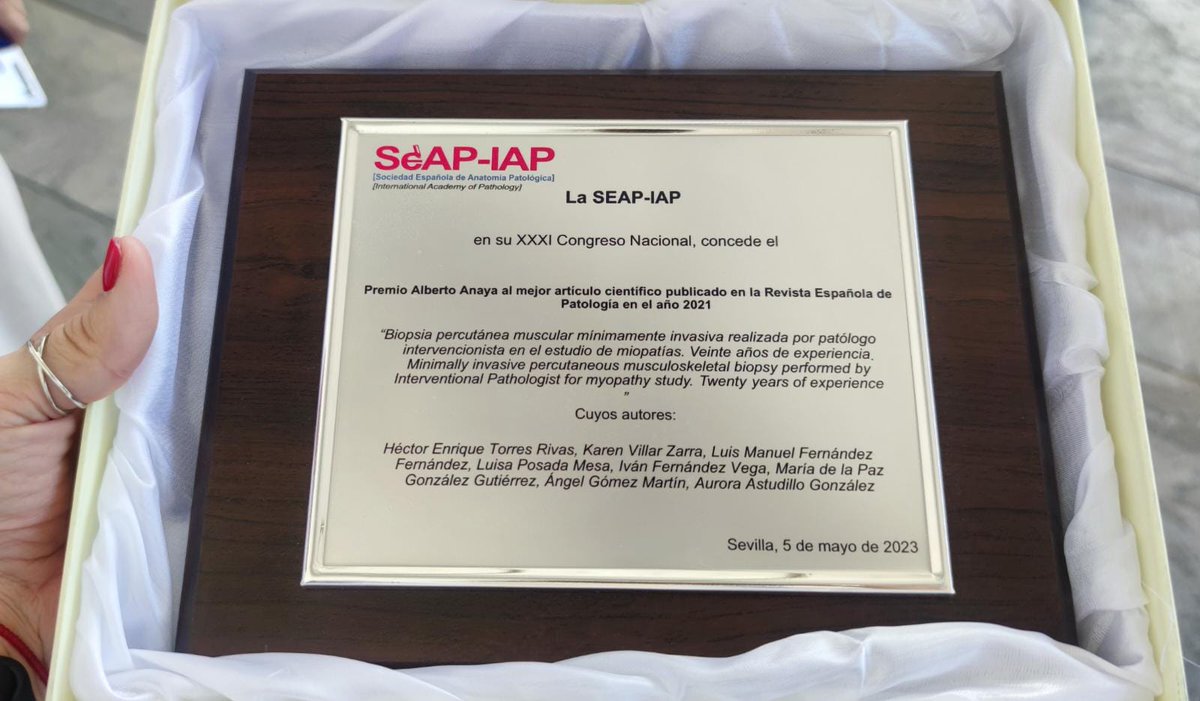 USFNA_SPAIN's tweet image. Feeling grateful and honored to have received the Alberto Anaya #award for the best scientific article in the @REP_Patologia in 2021. Thank you @seap_iap for recognizing the hard work that went into this #interventionalpathology project! #science #PathTwitter grateful #SEAP2023S