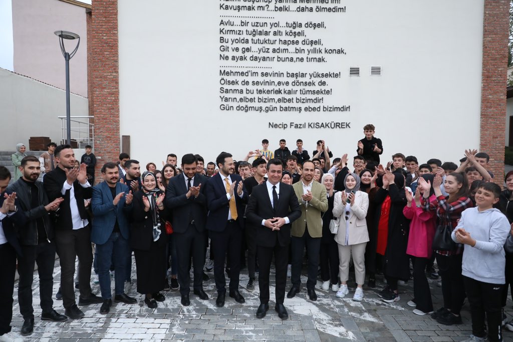 📍Ulucanlar

Gençlik Kolları Genel Başkan Yardımcımız <a href="/eyasinkekec/">Emir Yasin Kekeç</a> ,Milletvekili Adayımız <a href="/OsmanGokcek_/">Osman Gökçek</a> ,İl GK Başkanımız <a href="/efedemirhann/">Ülkü Efe Demirhan</a> ve Altındağ’mızın pırıl pırıl yeni seçmenleriyle bir araya geldik.

Teknofest kuşağının sözü belli ⤵️ #BizHazırızAltındağHazır 

<a href="/altindagakgnc/">AK Gençlik Altındağ</a>