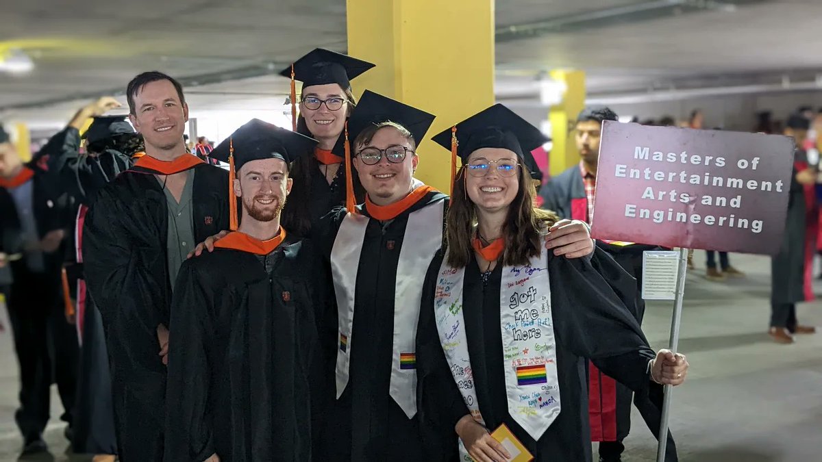 UtahCoE's tweet photo. Our Grads are lining up!
#PCE #PriceCollegeofEngineering #Convocation2023 https://t.co/8WsXQCENUs
