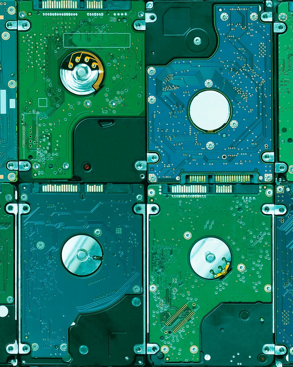 Western Digital On Twitter While The First HDD Boasted A Modest western-digital-on-twitter-while-the-first-hdd-boasted-a-modest