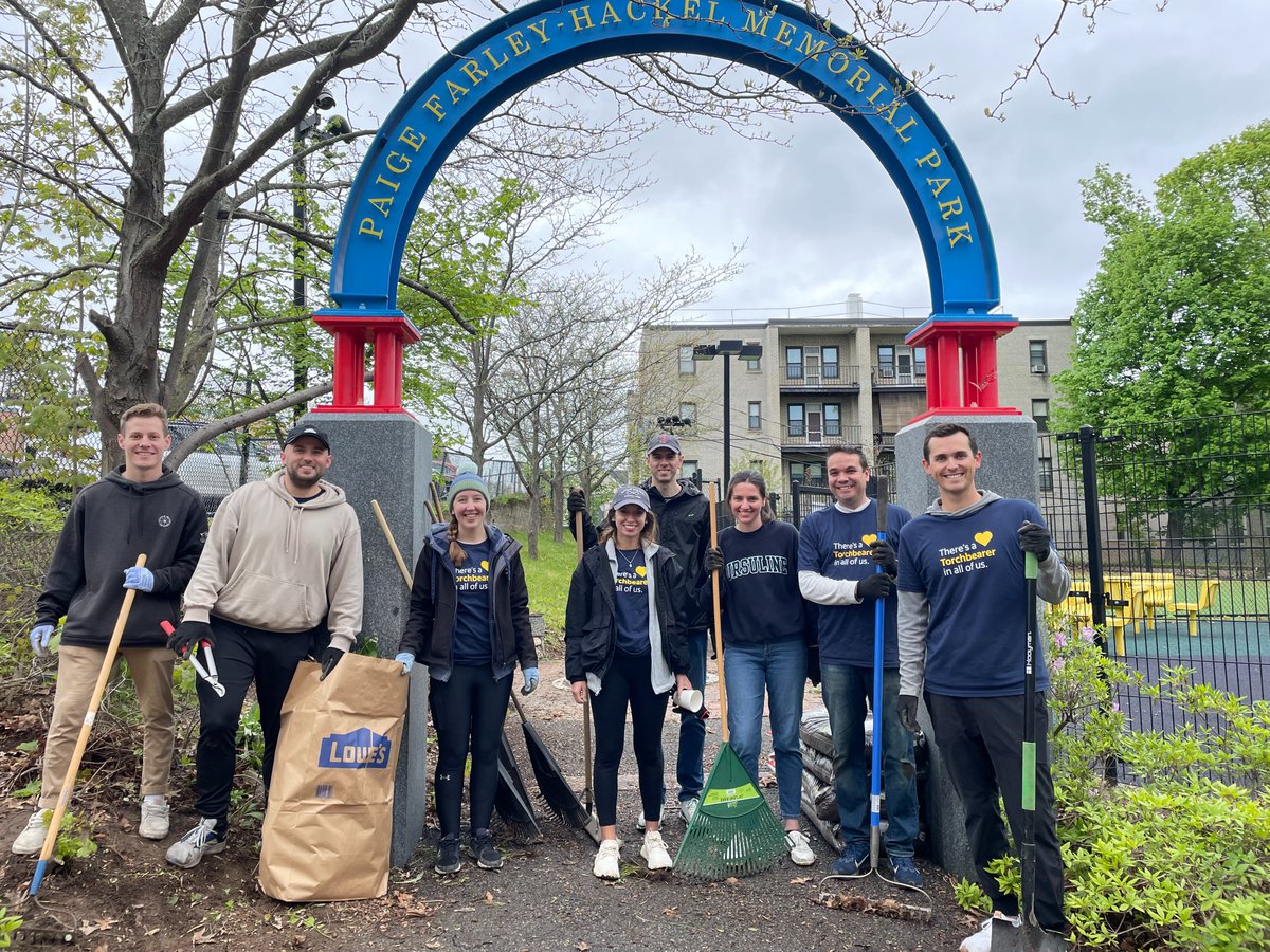 SalvationArmyMA's tweet image. What an amazing transformation! Thanks to the  #LibertyTorchbearers who helped with a much-needed #SpringCleanup at @SalvationArmyUS  Children's Learning Center/Paige Farley-Hackel Playground in #Dorchester today! #ServeWithLiberty #DoingTheMostGood #Volunteer