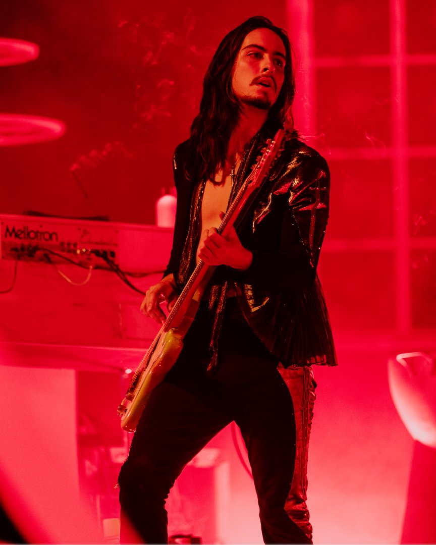 GretaVanFleet's tweet image. This evening, we take the stage at @ShakyKneesFest in Atlanta! See you soon.