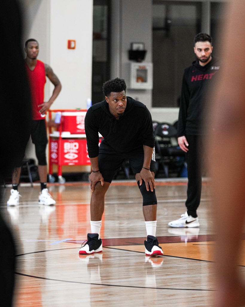 MiamiHEAT's tweet photo. Game 3 🔜

Getting all the details just right. https://t.co/vIZav1JynJ