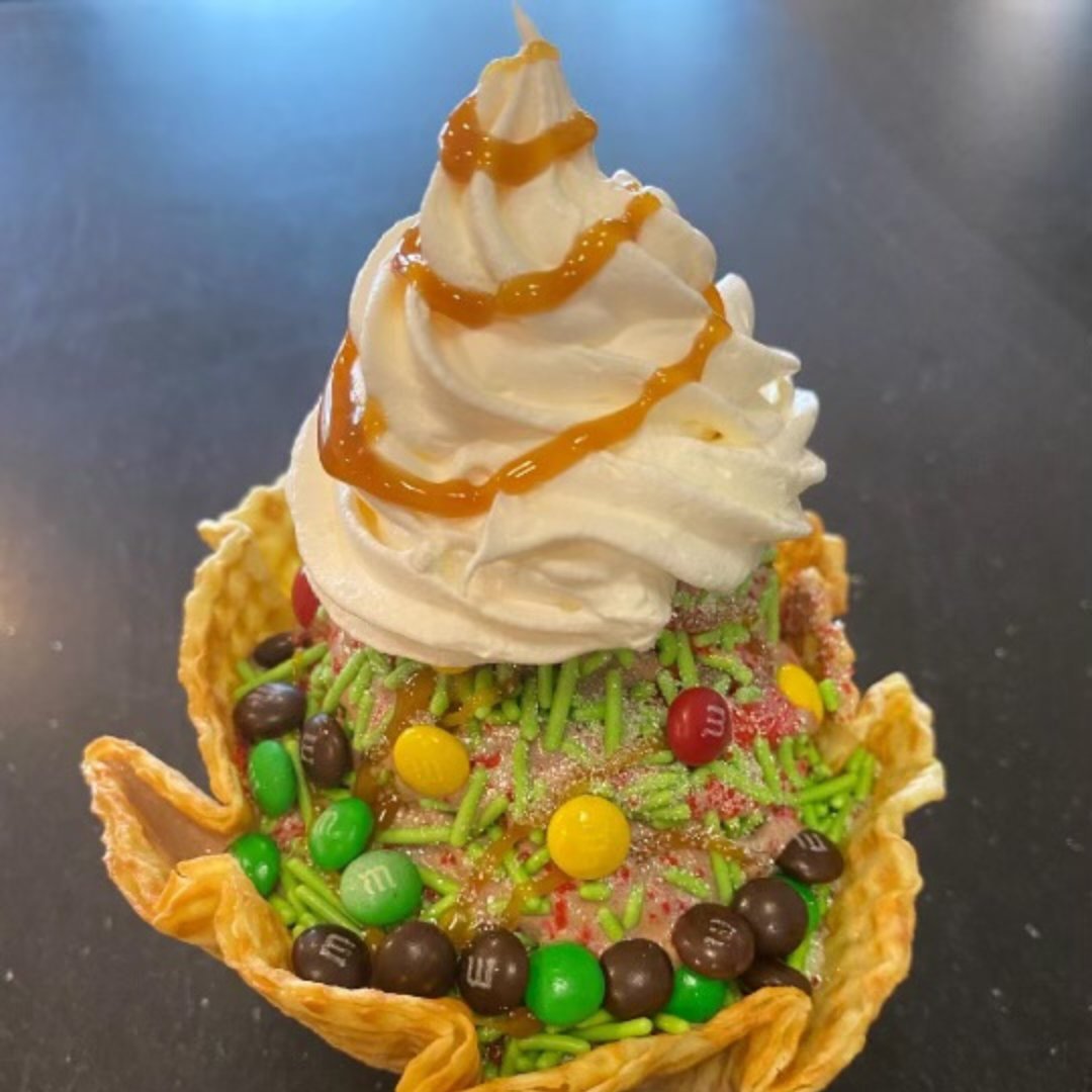 Cinco de Mayo just got sweeter at The Farmer's Cow Calfé & Creamery! The Mansfield crew whipped up these LIMITED TIME Taco Sundae Bowls. These waffle cone wonders are available today only. Hurry in before they disappear! #cincodemayo #weekend #eatlocal #mansfieldct #tacos #fiesta