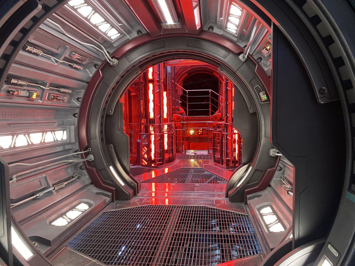 litegear's tweet photo. Guardians of the Galaxy Vol. 3 is out today 🚀! Check out these LiteRibbon installations from Fixtures Foreman Sean Roberts👌.

Sean used a combo of LiteRibbon Chroma Cine-Five and LiteRibbon Cinema Hybrid.

#litegear #literibbon #artdept #setdec #marvel #guardiansofthegalaxyvol3 https://t.co/b30sFfRlU3