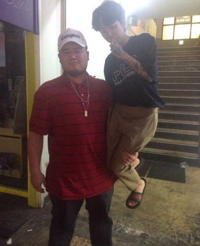 아 나 요새 개잘먹고 다녀서 태양이 일케 들고다닐 수 잇을 듯 조심해라;