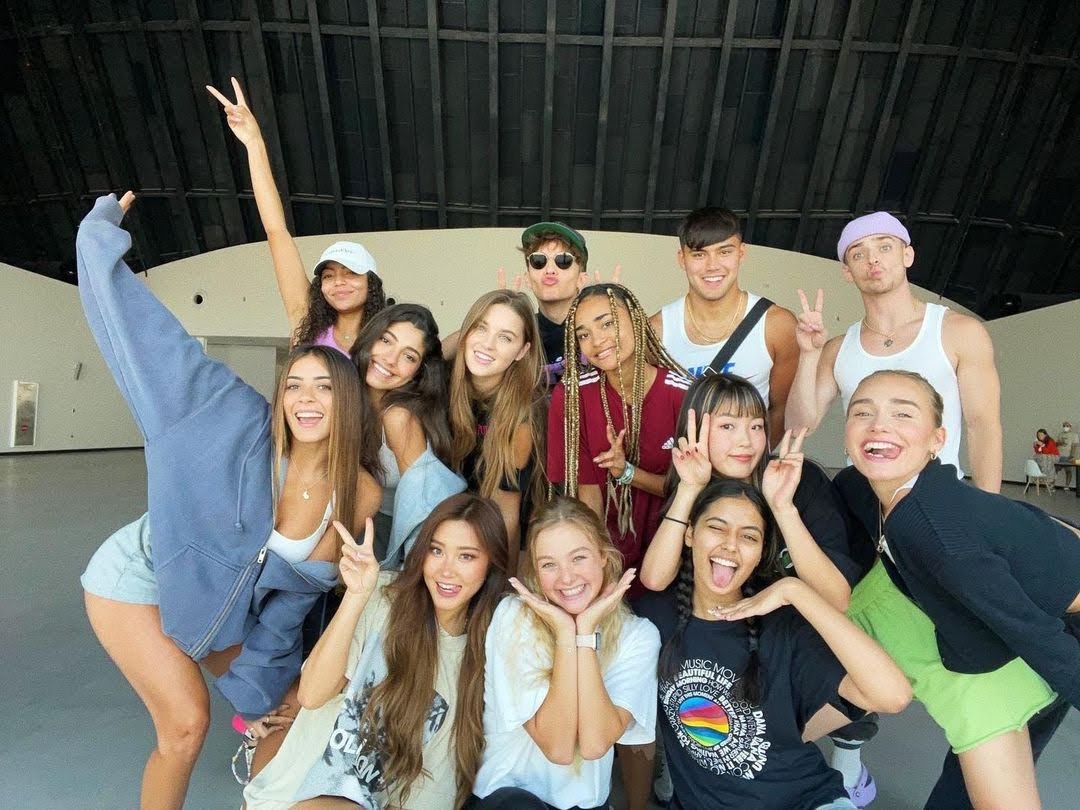 UnitersCharts's tweet photo. 🏆 VOTAÇÃO! Uniters, o fandom está participando da votação do "Prêmio iBest" na categoria "Fandom de Música".

COMO VOTAR? O voto é válido somente uma vez durante o dia pelo site.

VOTE AQUI: https://t.co/Sm7N87FHlj https://t.co/MeIXQSZaBq