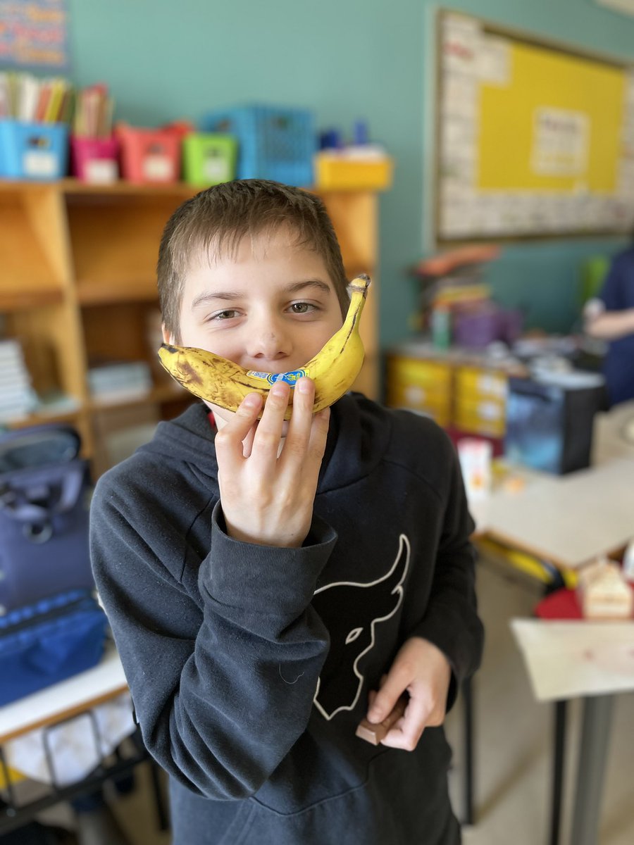 ms_crane's tweet photo. Trying some fruits and veggies from our lunches! @activebayman #VeggiesandFruitNL2023 https://t.co/7jxdk7X8AN