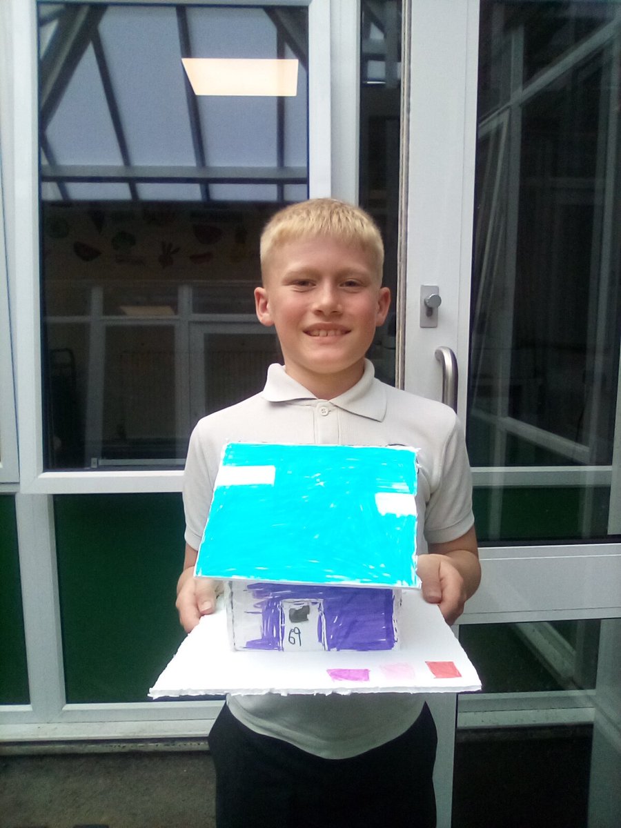 BrometPrimary's tweet photo. Nightingale Class have been studying architecture and were lucky enough to have a visit from a Bromet parent who is an architect. The children also designed and made their own houses. https://t.co/lFAUzPFljw