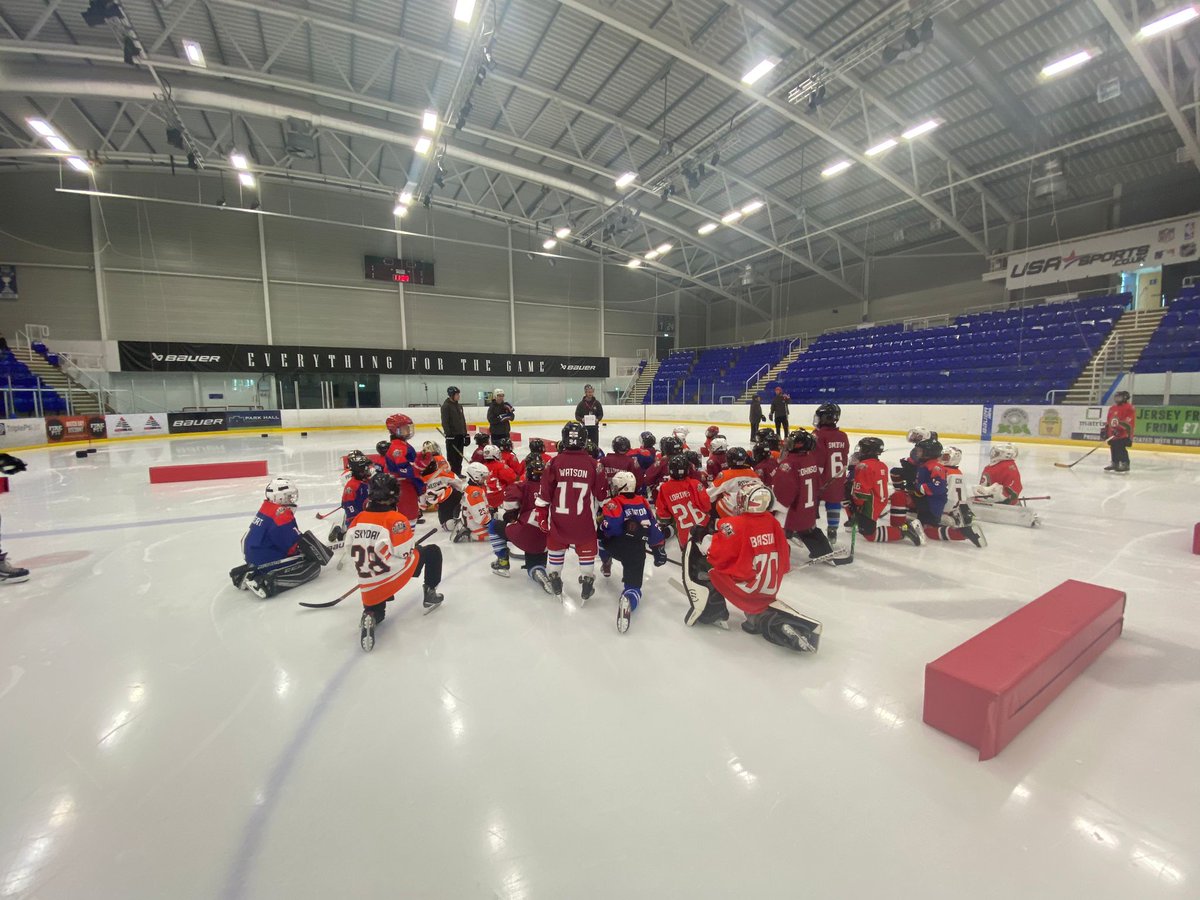 EngIceHockey's tweet photo. The EIHA Showcase weekend is underway! Mites, Mighty Mites and the England girls have all taken to the ice here in Sheffield! 🏒 #eiha #showcase #England https://t.co/YTgKrZphh4