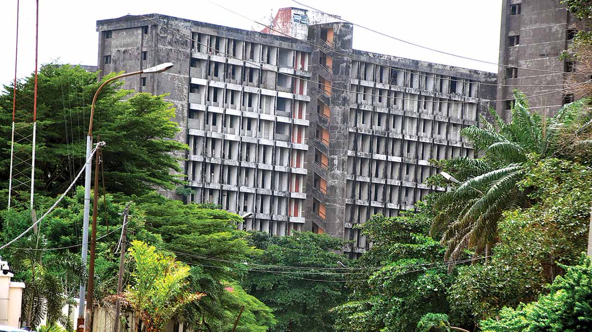 EyemarkNG's tweet photo. Federal Secretariat Ikoyi:

This abandoned  15-storey building in the heart of Lagos was once the site of bustling government activity. Today, it stands as a haunting reminder of what happens when development is derailed. https://t.co/MTiateUx1B