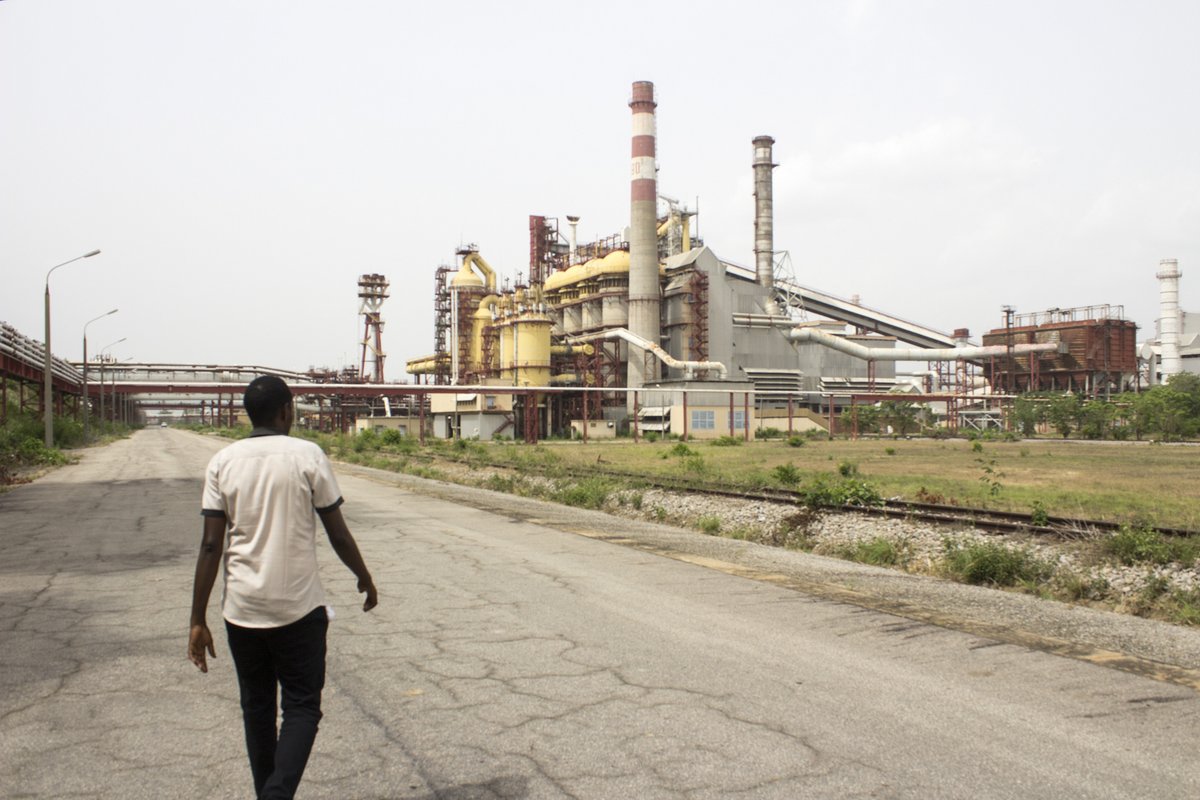 EyemarkNG's tweet photo. Ajaokuta Steel Complex:

A monument to what could have been, a symbol of Nigeria's unrealized industrial potential. Despite a budget increase from $650M to $8B, no steel has been produced in over 40 years.

There have been talks of recent to revive the project under concession. https://t.co/1tJqsRnfZ5