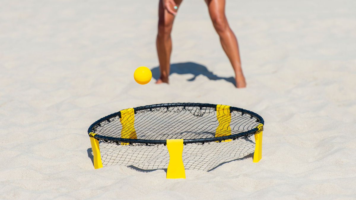 loodens_es's tweet photo. ¿Quieres hacer algo diferente este fin de semana? ¡Prueba Spikeball! Un juego que te garantiza risas y diversión con los amigos y la familia en la playa, el parque, la montaña... #JuegosAlAireLibre #findesemana #Spikeball

👉 https://t.co/tssRGLW8d8

👉 https://t.co/6qG8e95rxG https://t.co/73Eazu0zk6