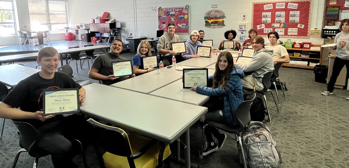 ChurchillUnify's tweet photo. Our @ChurchillUnify Peers were honored by the Wayne County Parent Advisory Committee for their service and passion during this past school year’s Unified Sports Season! #bestpeersever #livoniapride #CarryTheShield @LivoniaDistrict @CHS_Chargers @Churchillgames https://t.co/eGnyoAZP8v