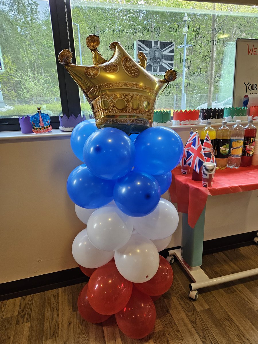 D4 YCR are all ready for the King's Coronation tomorrow! everyone has worked really hard decorating and getting lovely supplies so the patients can enjoy! <a href="/CwmTafMorgannwg/">Cwm Taf Morgannwg University Health Board</a> @YCRWARD