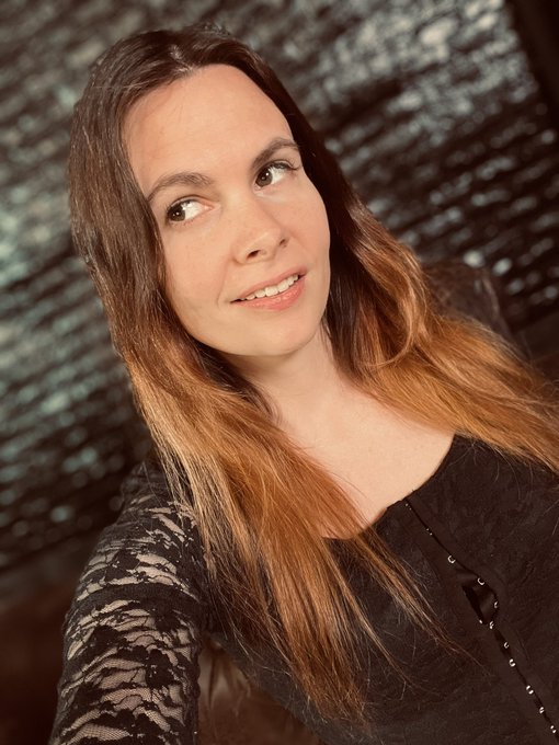 come help me get more nakeder https://t.co/xqDcSGrRNa