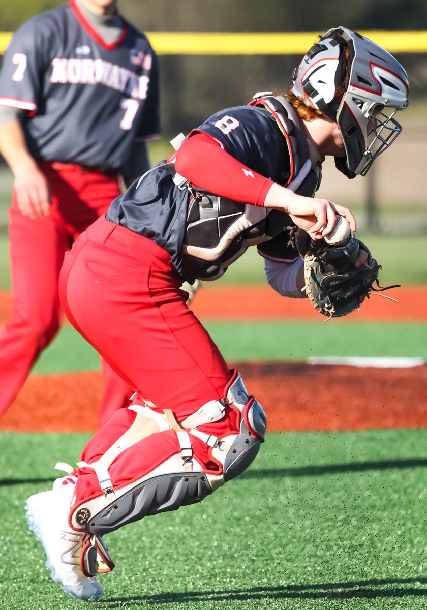 josh_mc1982's tweet image. BB: Photos from the WCAL battle between Norwayne and Hillsdale #TDR #5of5