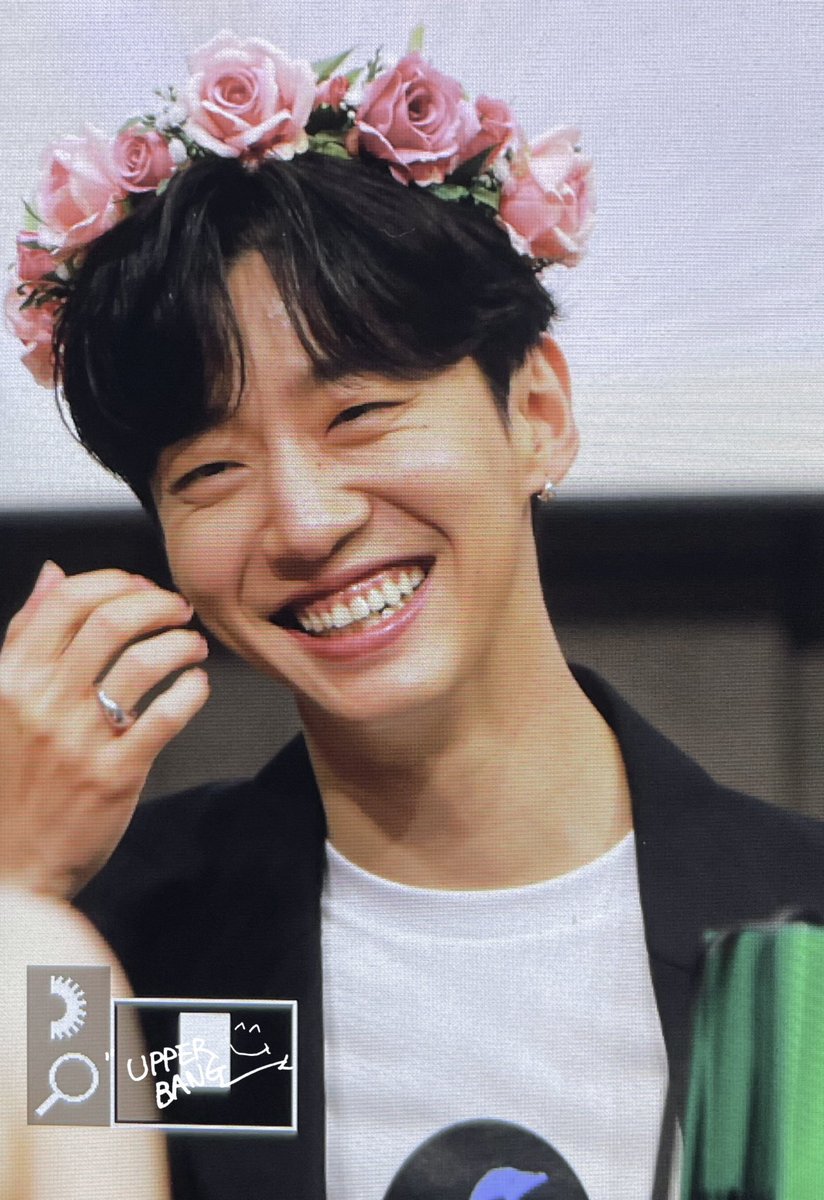 mangoarchives's tweet image. thread of bang yongguk wearing flower crowns throughout the years 🥺

#BANGYONGGUK #방용국 
#THE_COLORS_OF_LOVE